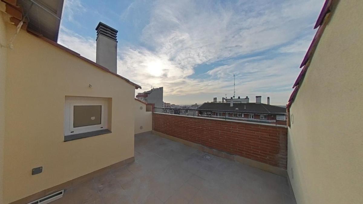 Продажа квартиры на Piso en Avenida de l'Abat Marcet, Zona Esportiva, Terrassa, Терраса
photo 1
