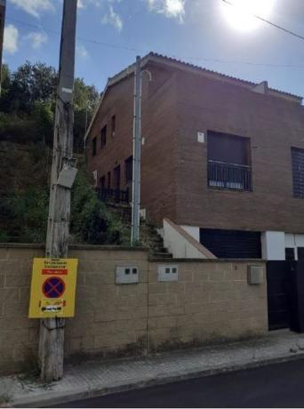 Casa o chalet independiente en Calle de la Mallerenga, Can Palet de Vistalegre, Terrassa thumbnail 1