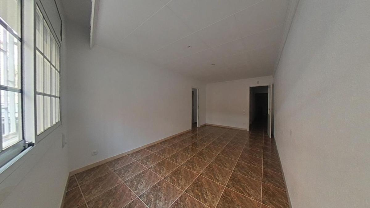 Venta de piso en Piso en Calle de Ricard Serrajòrdia, Barri Antic - Centre, Viladecans, Viladecans
photo 3