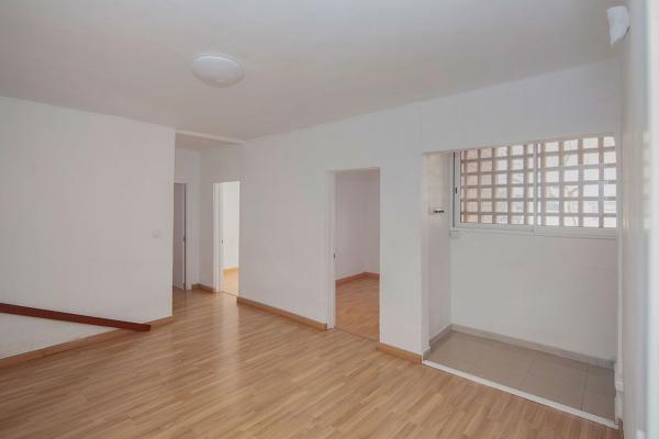 Продажа квартиры на Piso en Calle del Gaià, La Marina del Port, Barcelona, Барселона
 photo 1