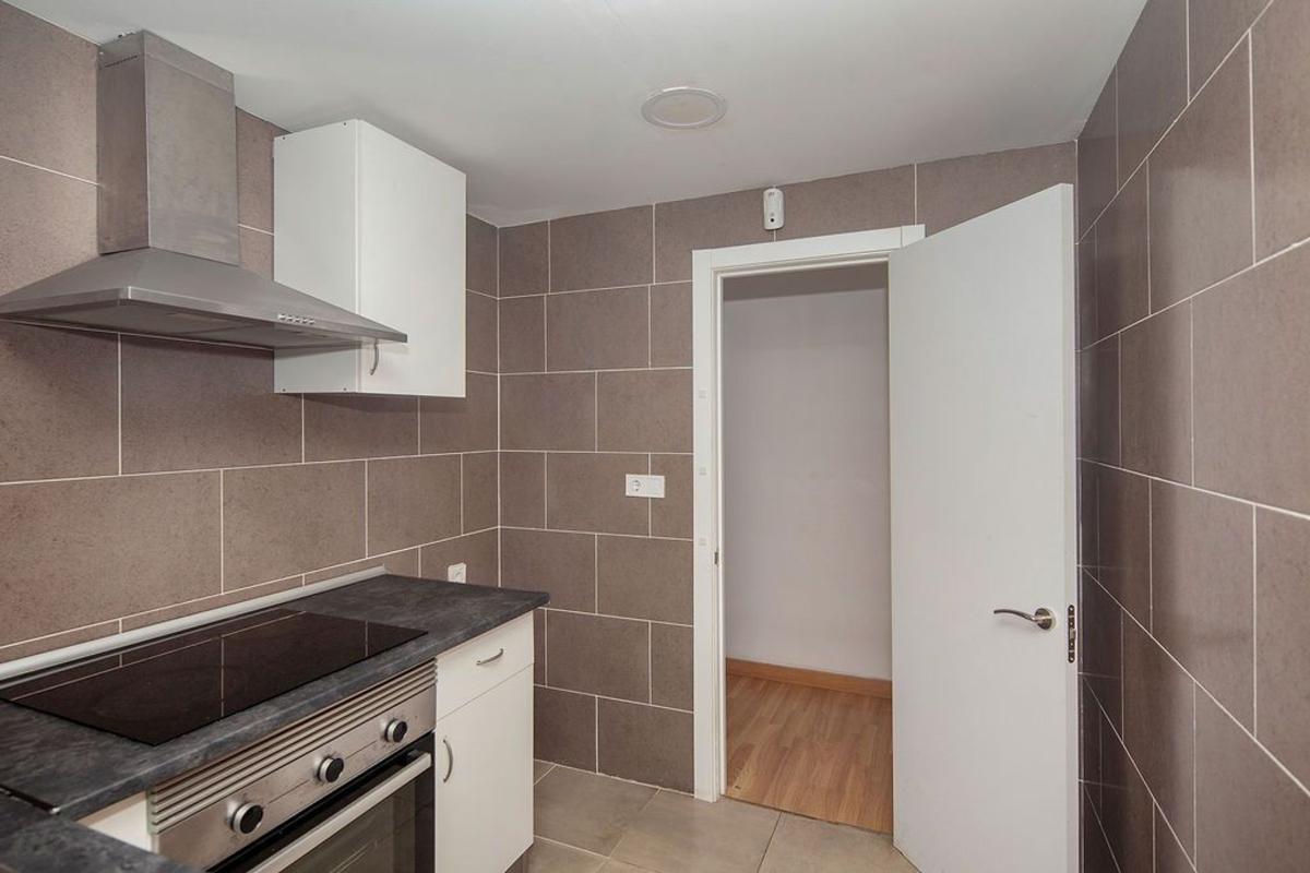 Sale of apartment in Piso en Calle del Gaià, La Marina del Port, Barcelona, Barcelona
photo 5