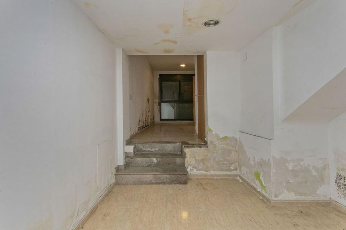 Sprzedaż niezależnego domku jednorodzinnego w Casa o chalet en Paseo del Vint-i-dos de Juliol, Vallparadís, Terrassa, Terrassa photo 2