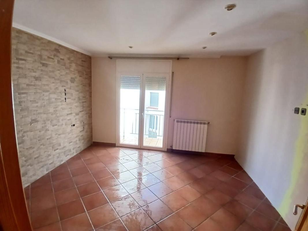 Sale of apartment in Piso en Calle Angel Guimerà, Centre, Pineda de Mar, Pineda de Mar
photo 2