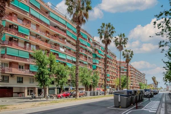 Продажа квартиры на Piso en Paseo de la Zona Franca, La Marina del Port, Barcelona, Барселона
 photo