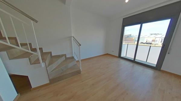 Продажа квартиры на Piso en Calle de Girona, Sant Pere Nord, Terrassa, Терраса
thumbnail 1