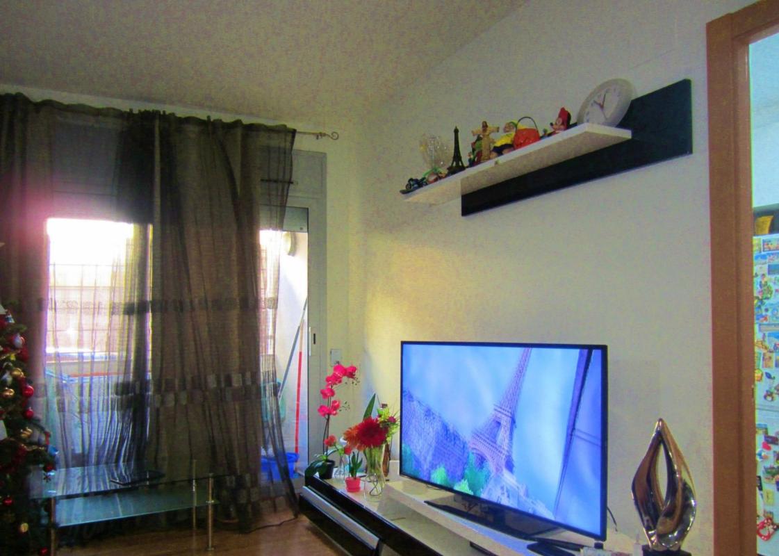 Venta de piso en Piso en Calle de Ricardo Caro, Escoles, Terrassa, Terrassa
photo 2