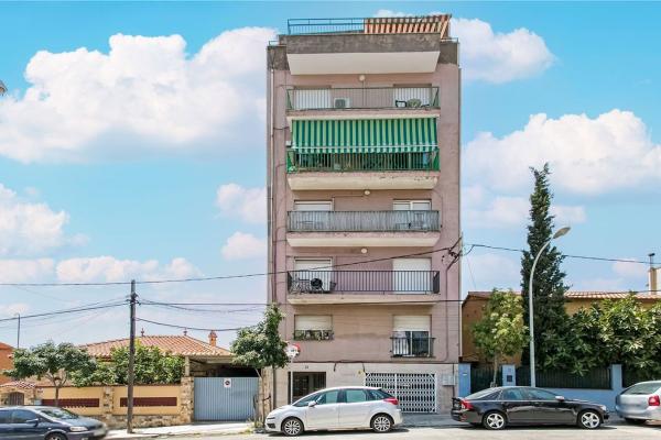 Sprzedaż mieszkania w Piso en Avenida de Ros i Güell, Bonavista, Badalona, Badalona
 photo