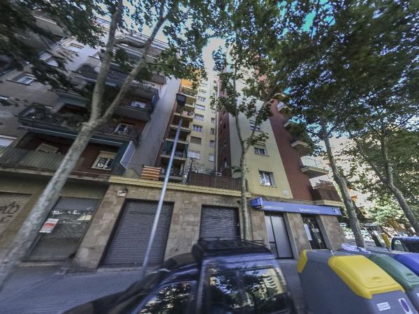 Sale of flat in Piso en Calle de Felip II, El Congrés i els Indians, Barcelona, Barcelona
 photo