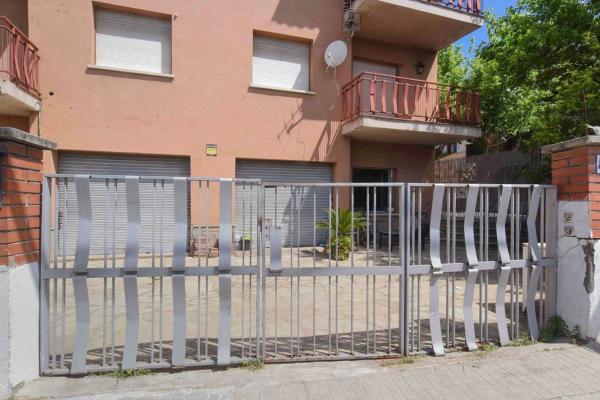 Sale of flat in Piso en Calle d'Alfons XIII, Parets del Vallès, Parets del Vallès
thumbnail 2