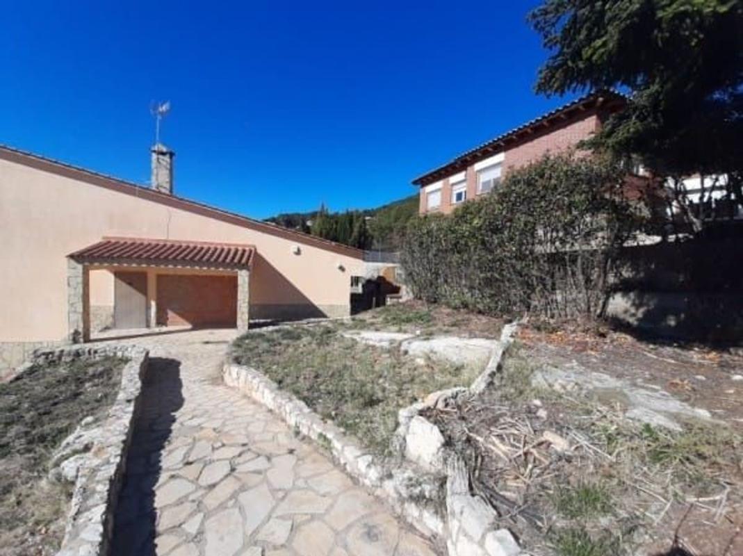 Propiedades en venta y alquiler en España photo 2