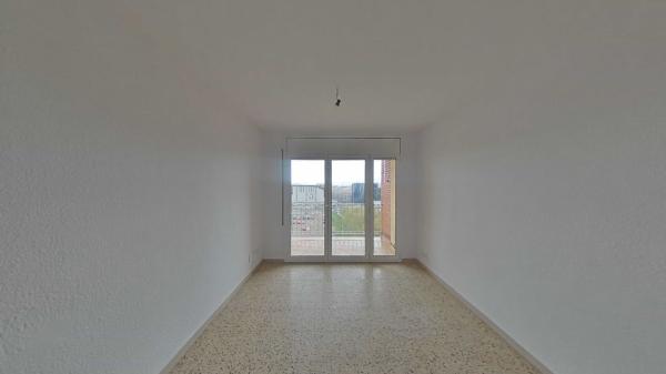Sale of flat in Piso en Avenida de Lluís Companys, La Concòrdia, Sabadell, Sabadell
thumbnail 1