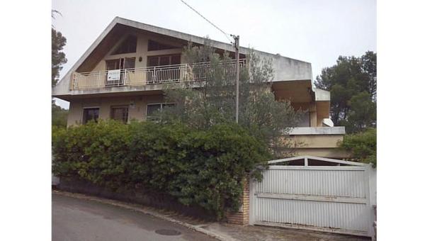 Casa o chalet independiente en Calle Ginesta, Airesol, Castellar del Vallès photo 1