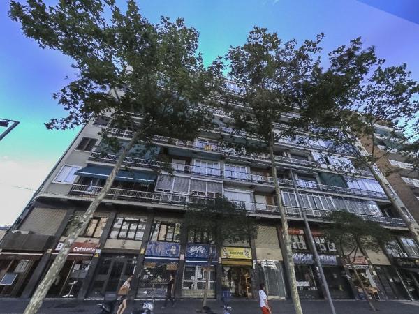Venta de piso en Piso en Avenida Meridiana, La Sagrera, Barcelona, Barcelona
 photo