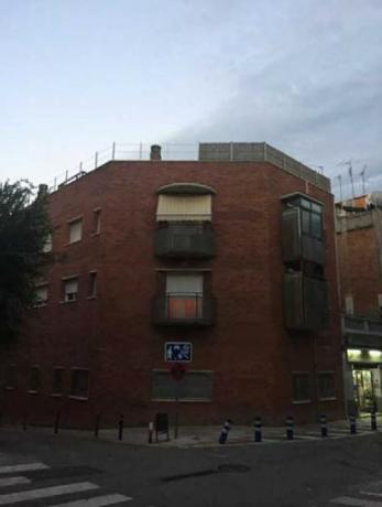 Sprzedaż mieszkania w Piso en Calle de Faus, Can Serra, Hospitalet de Llobregat, Hospitalet de Llobregat
photo 1