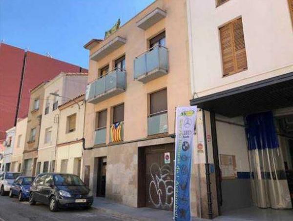 Sale of flat in Piso en Calle de Calvet d'Estrella, Sol i Padris - Sant Oleguer, Sabadell, Sabadell
 photo