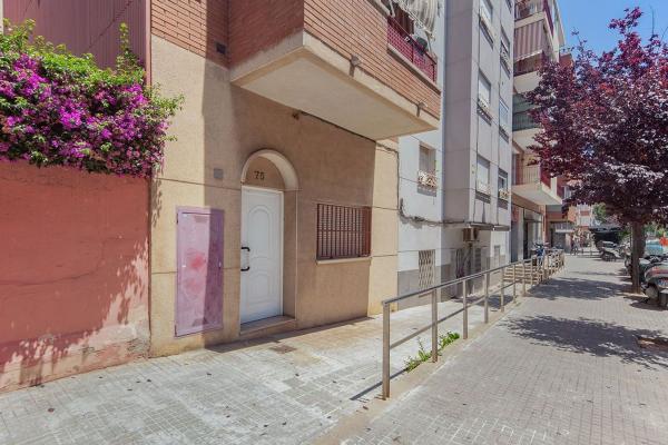 Sale of flat in Piso en Avinguda del Baix Llobregat, Riera, Cornellà de Llobregat, Cornellà de Llobregat
thumbnail 1