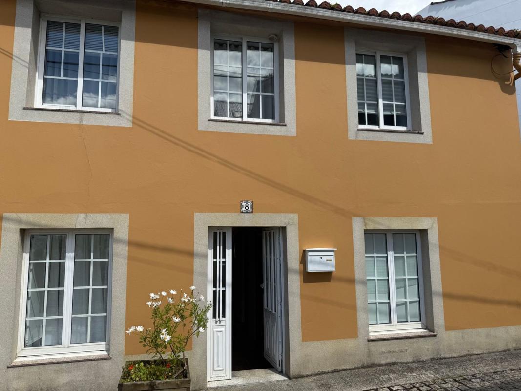 Properties for sale and rent in Spain photo 4