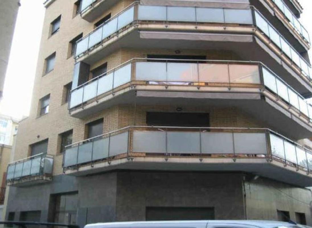 Venta de piso en Piso en Passatge Rivelles, Fontsanta-Fatjó, Cornellà de Llobregat, Cornellà de Llobregat
photo 1