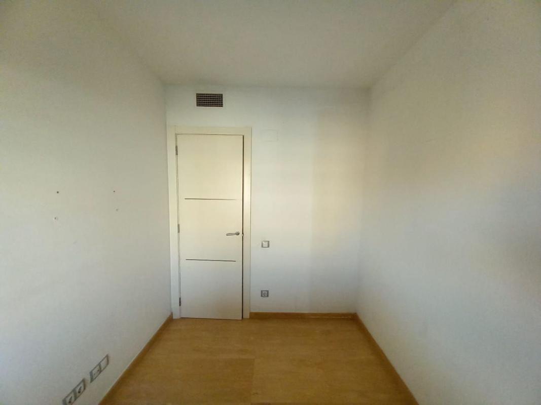 Venta de piso en Piso en Passatge Angeleta Ferrer, Via Europa - Parque Central, Mataró, Mataró
photo 4