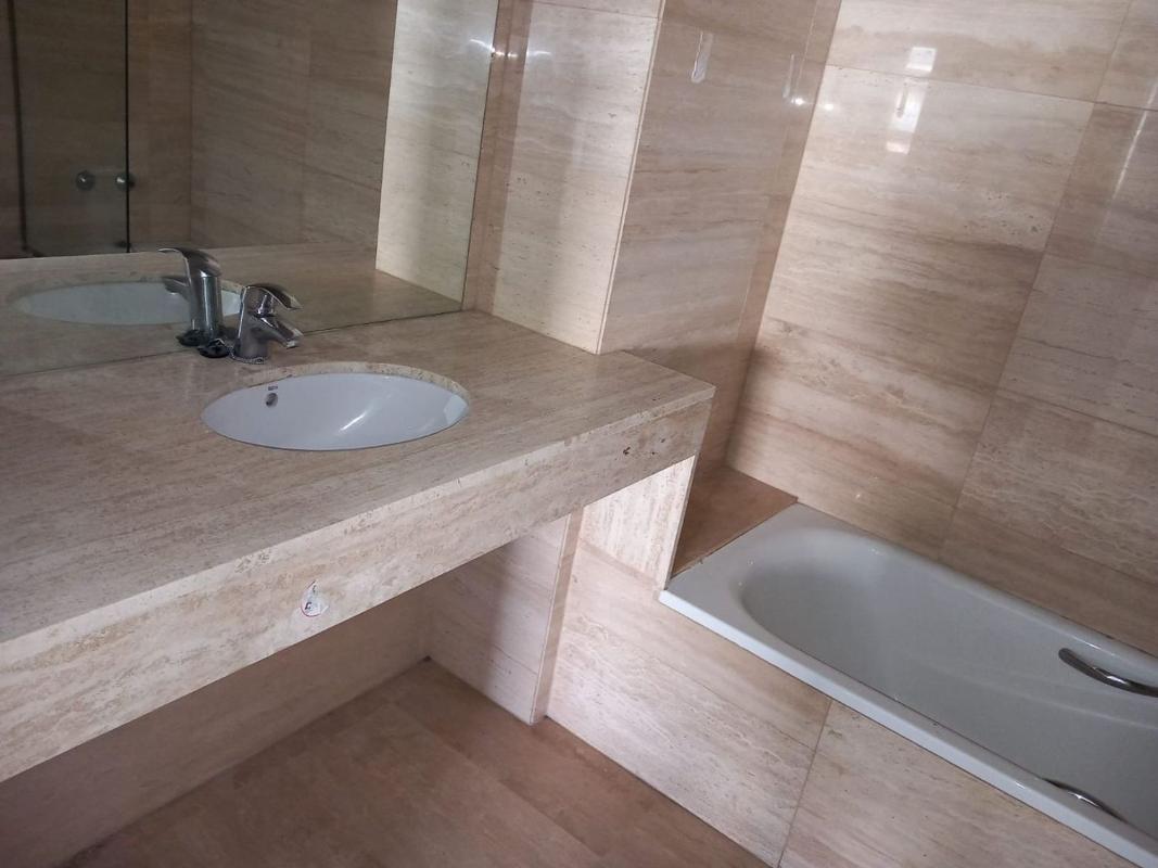Venta de piso en Piso en Passatge Angeleta Ferrer, Via Europa - Parque Central, Mataró, Mataró
photo 5