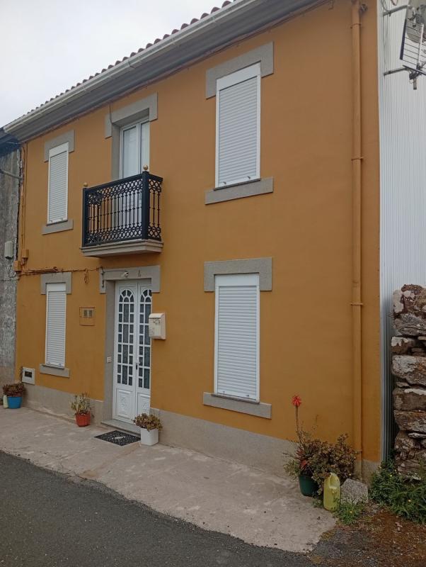 Propiedades en venta y alquiler en España photo 1