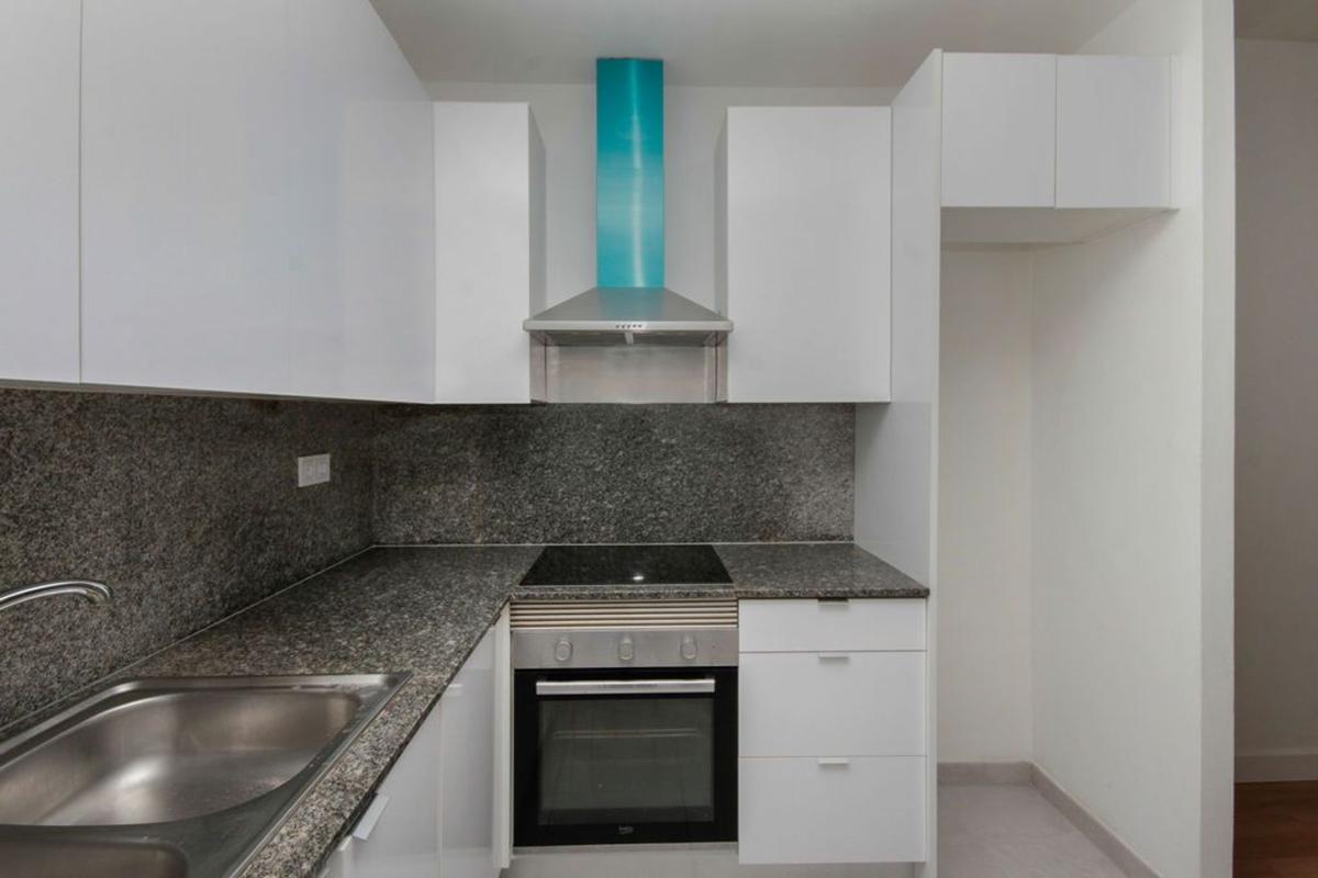Sale of apartment in Piso en Calle de Guifré, Remei, Badalona, Badalona
photo 4