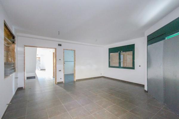 Casa o chalet independiente en Calle de Saturn, Les Colines-Cal Surià, Olivella thumbnail 1