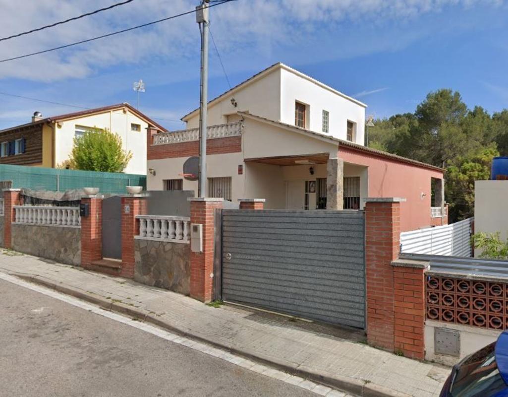 Propiedades en venta y alquiler en España photo 1