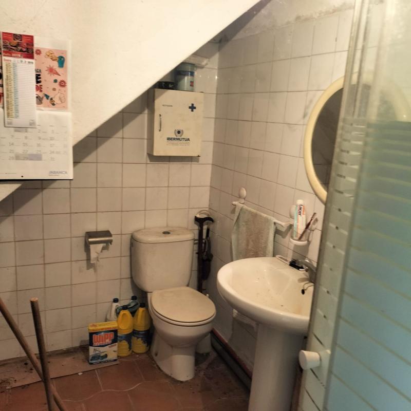 Properties for sale and rent in Spain photo 5