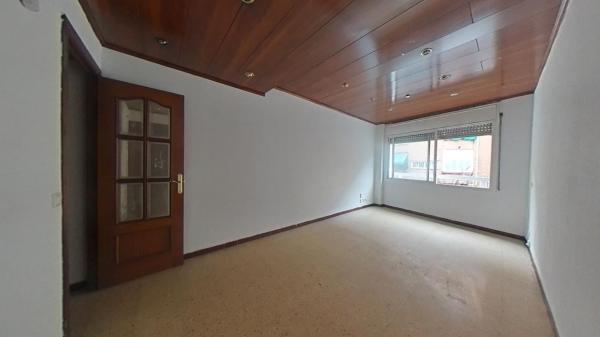 Venta de piso en Piso en Calle de la Mare de Déu de Port, La Marina del Port, Barcelona, Barcelona
photo 1
