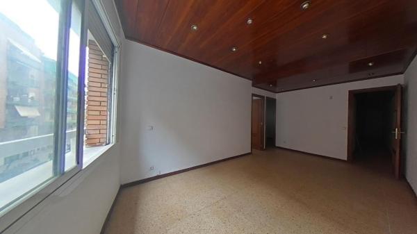 Venta de piso en Piso en Calle de la Mare de Déu de Port, La Marina del Port, Barcelona, Barcelona
thumbnail 2