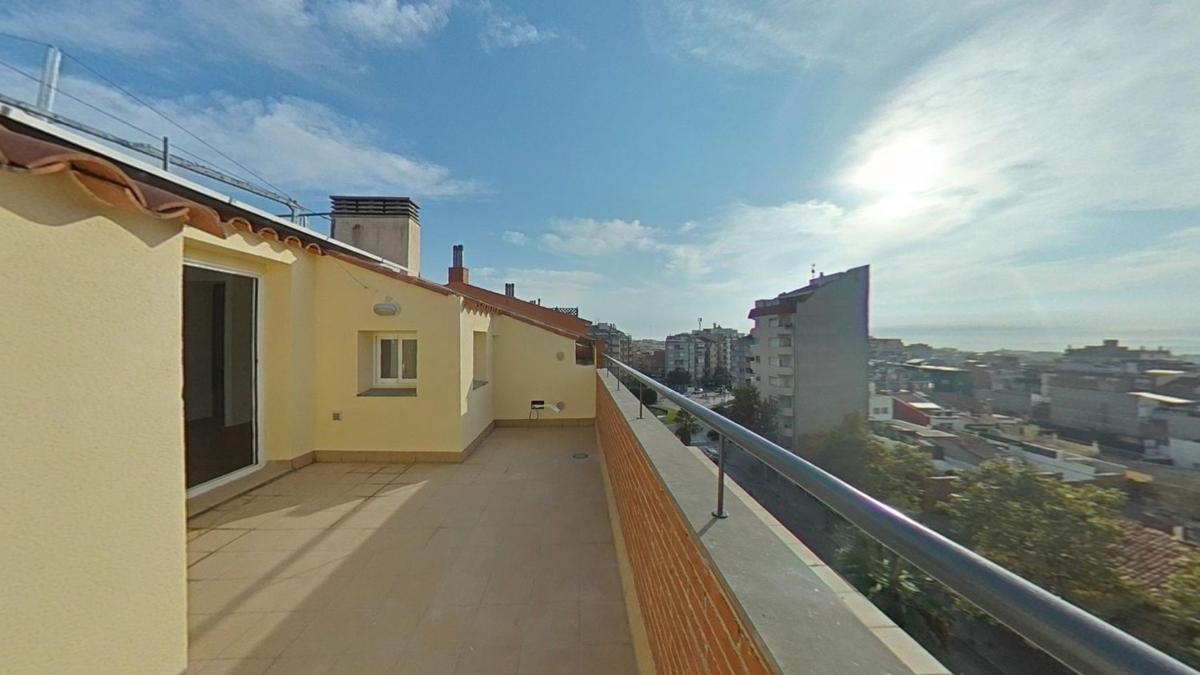 Venta de piso en Piso en Avenida de l'Abat Marcet, Zona Esportiva, Terrassa, Terrassa
photo 1