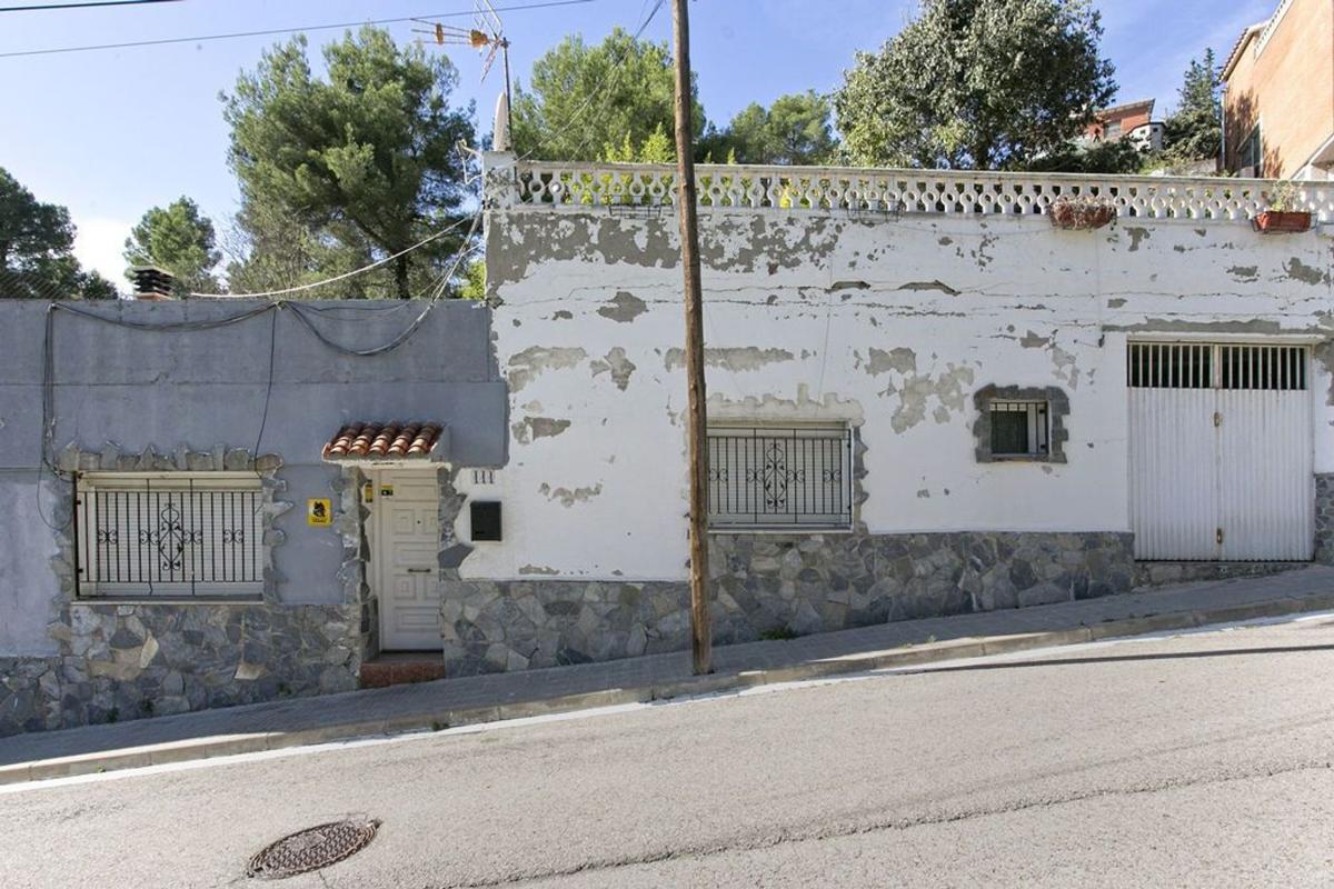 Sprzedaż niezależnego domku jednorodzinnego w Casa o chalet en Calle de Cabrera, Sant Muç - Castellnou - Can Mir, Rubí, Rubí photo 1