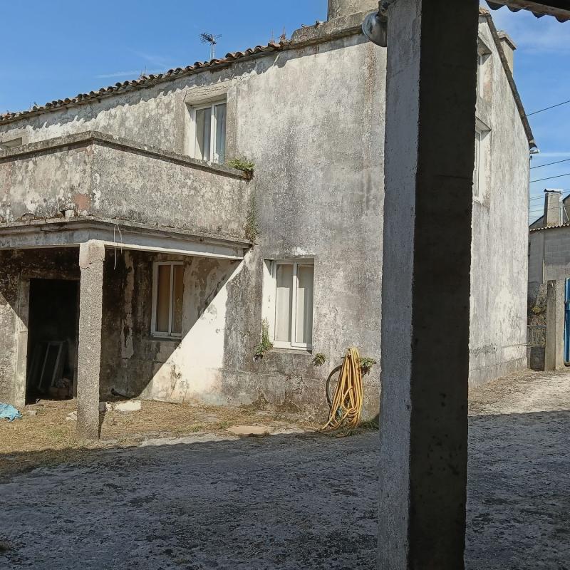 Properties for sale and rent in Spain photo 2