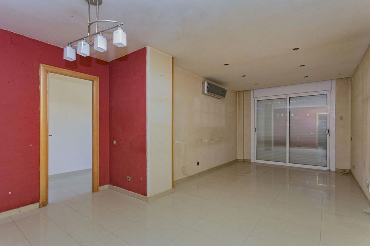 Продажа квартиры на Piso en Calle de Calassanç Duran, Sol i Padris - Sant Oleguer, Sabadell, Сабадель
photo 2