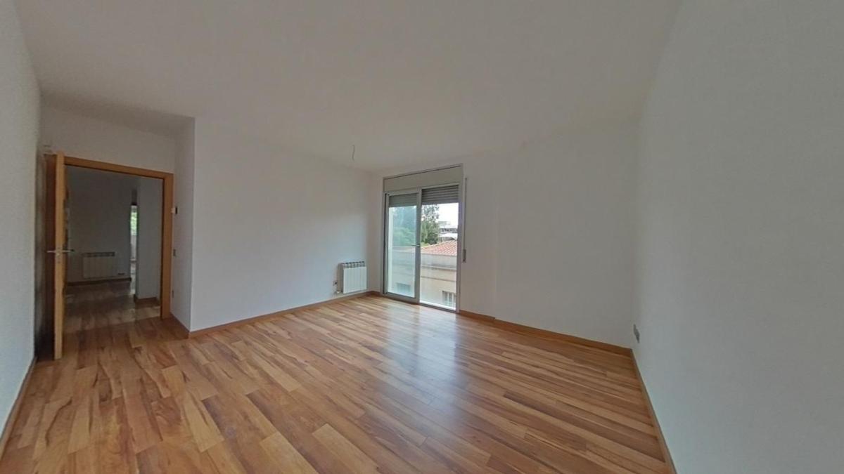 Продажа квартиры на Piso en Calle de Rafael Casanova, Parc Empresarial, Viladecans, Виладеканс
photo 1