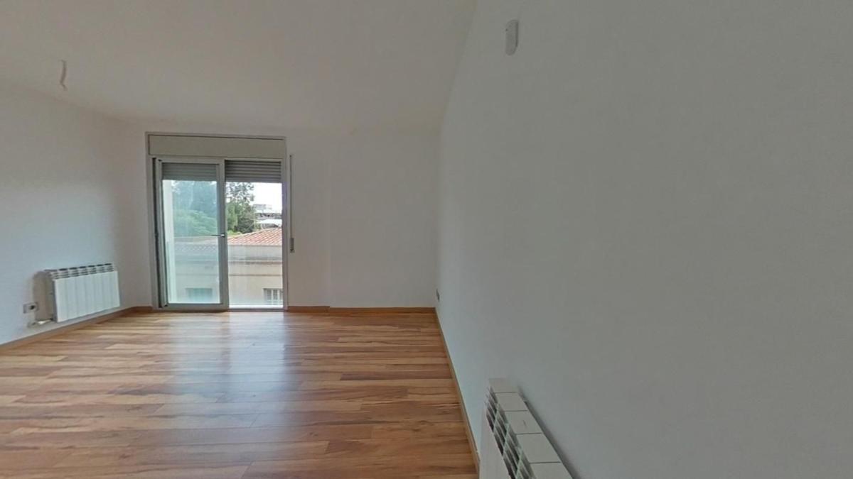 Продажа квартиры на Piso en Calle de Rafael Casanova, Parc Empresarial, Viladecans, Виладеканс
photo 3