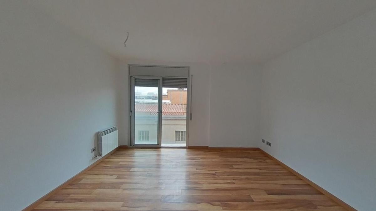 Продажа квартиры на Piso en Calle de Rafael Casanova, Parc Empresarial, Viladecans, Виладеканс
photo 4