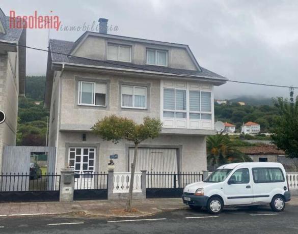Chalet independiente en venta en Casa o chalet en Calle Pérez Lugín, 44, Cariño, Cariño
photo 1