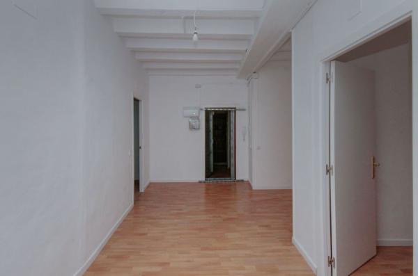 Venta de piso en Piso en Calle d'En Boquer, Sant Pere - Santa Caterina i la Ribera, Barcelona, Barcelona
 photo 2