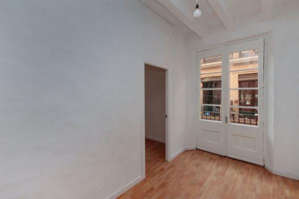 Venta de piso en Piso en Calle d'En Boquer, Sant Pere - Santa Caterina i la Ribera, Barcelona, Barcelona
 photo 4