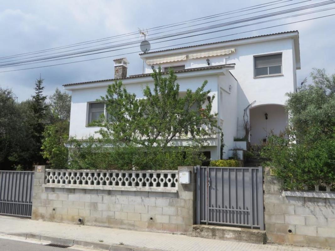 Properties for sale and rent in Spain photo 1