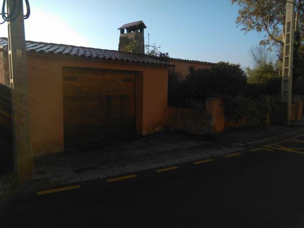 Casa o chalet independiente en Via Abadia de Montserrat, Pallejà photo