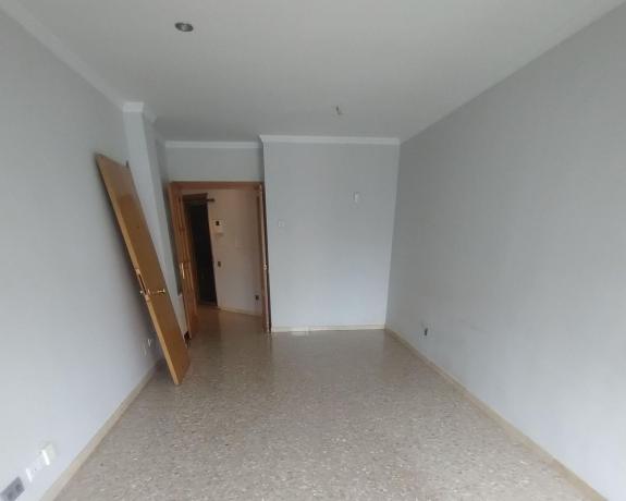 Sale of flat in Piso en Calle de la Torre Figueres, Centre - Casco Antiguo, Sant Boi de Llobregat, Sant Boi de Llobregat
thumbnail 2