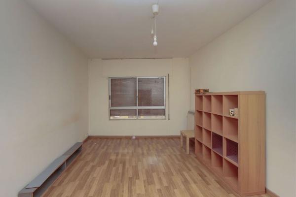 Sale of flat in Piso en Avenida Meridiana, El Camp de l'Arpa del Clot, Barcelona, Barcelona
thumbnail 1
