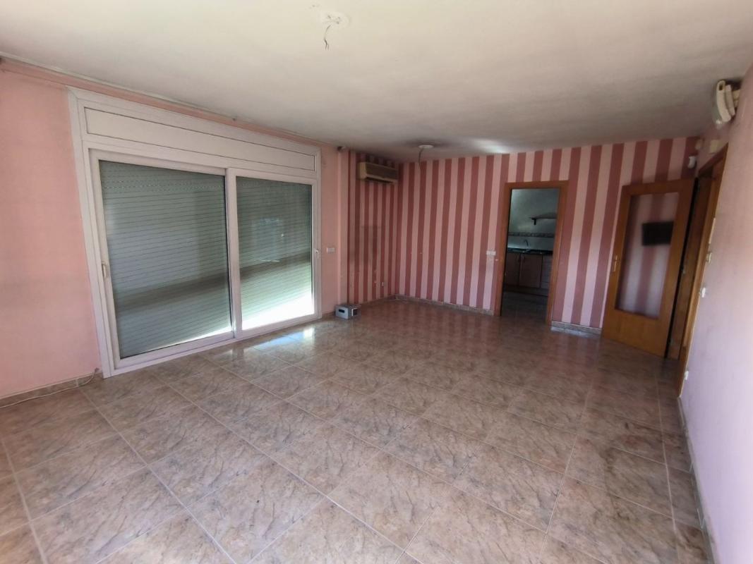 Недвижимость на продажу и в аренду в Испании photo 3