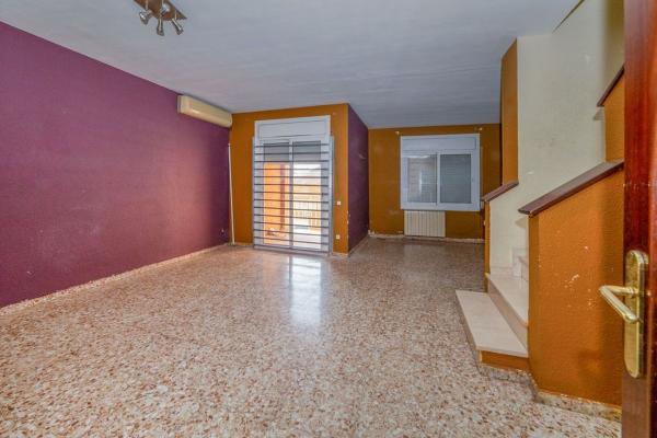 Chalet pareado en Calle del Pare Rodés, Santa Perpètua de Mogoda thumbnail 2