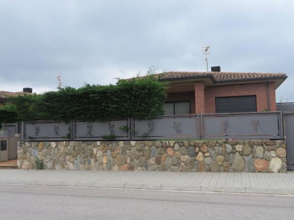 Chalet pareado en Calle Galerna, Sant esteve de Palautordera photo