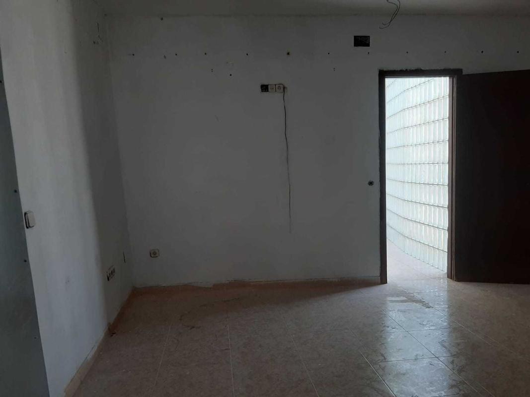 Properties for sale and rent in Spain photo 5