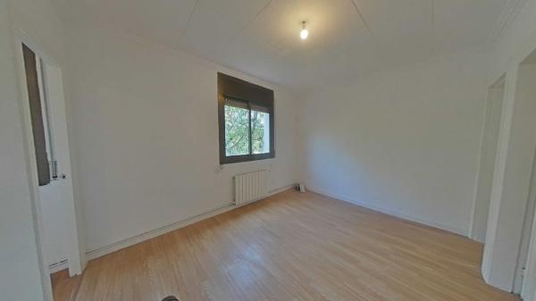 Продажа квартиры на Piso en Calle de Pavia, Sants, Barcelona, Барселона
thumbnail 1